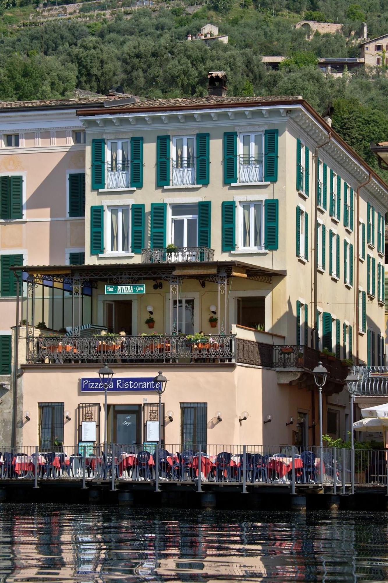 Hotel Garni Riviera ガルニャーノ エクステリア 写真