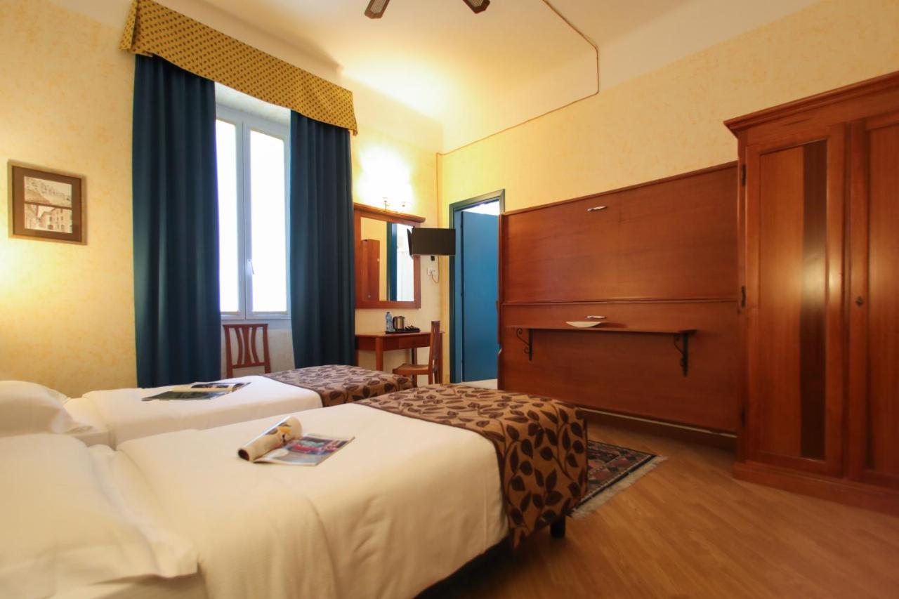 Hotel Garni Riviera ガルニャーノ エクステリア 写真